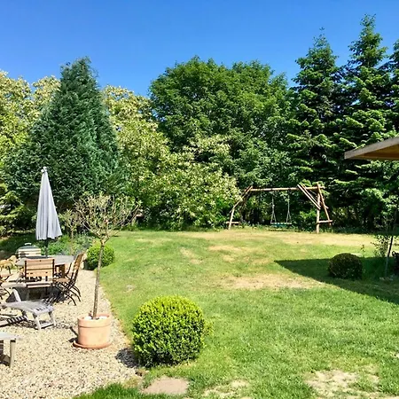 펜션 Rustic Barn Conversion Close To The Lake Jabel